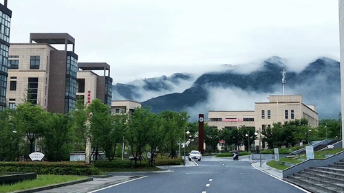 黃山市第十三屆職業(yè)院校技能大賽在 黃山旅游管理學(xué)校隆重舉辦